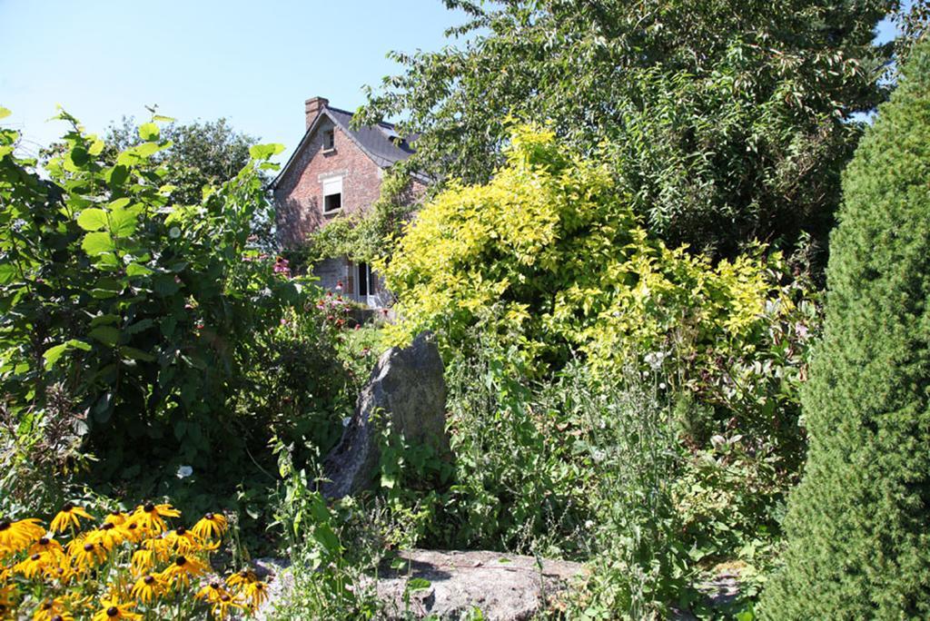 Bed and Breakfast La Citadelle D'Hututu Avesnes-sur-Helpe Exteriér fotografie